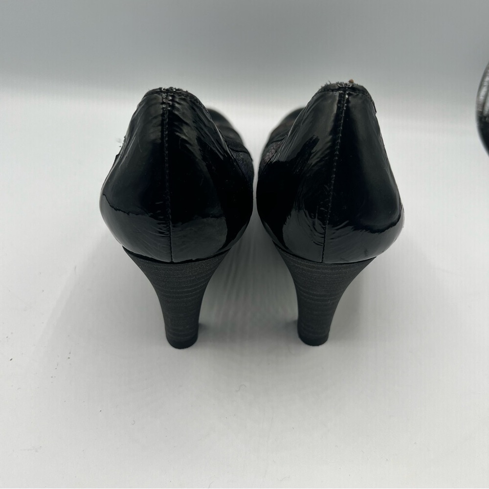 Classic Low Heel Pumps in Black Multicolor - Picture 6 of 11